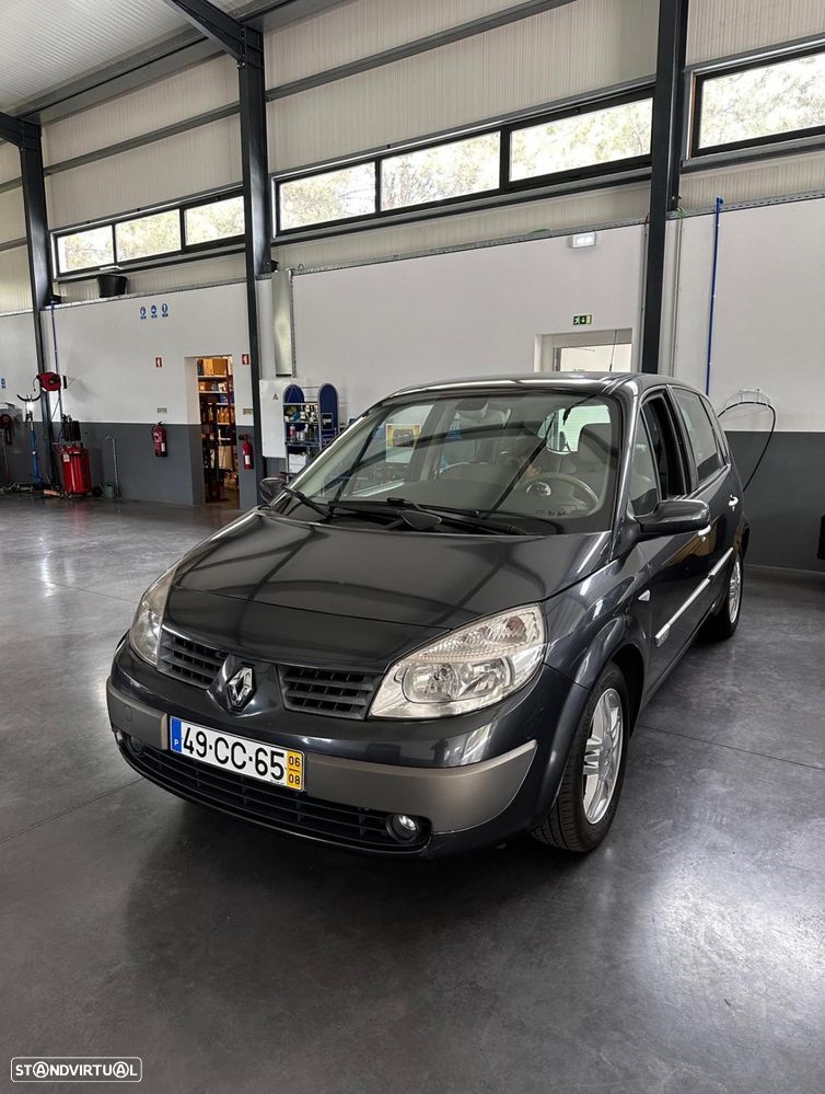 Renault Scénic 1.5 dCi Confort - 1