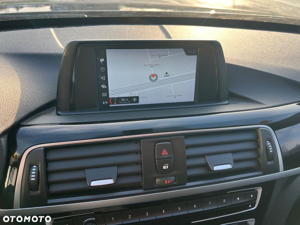 BMW Seria 3 320d Edition Luxury Line Purity - 15