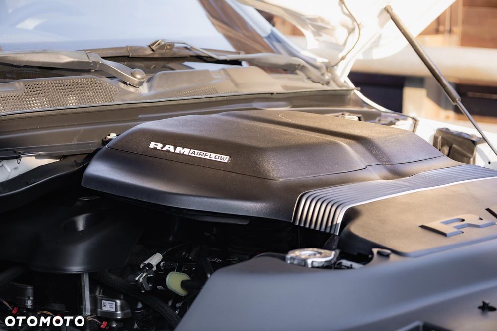 RAM 1500 Crew Cab Shortbed Bighorn - 14