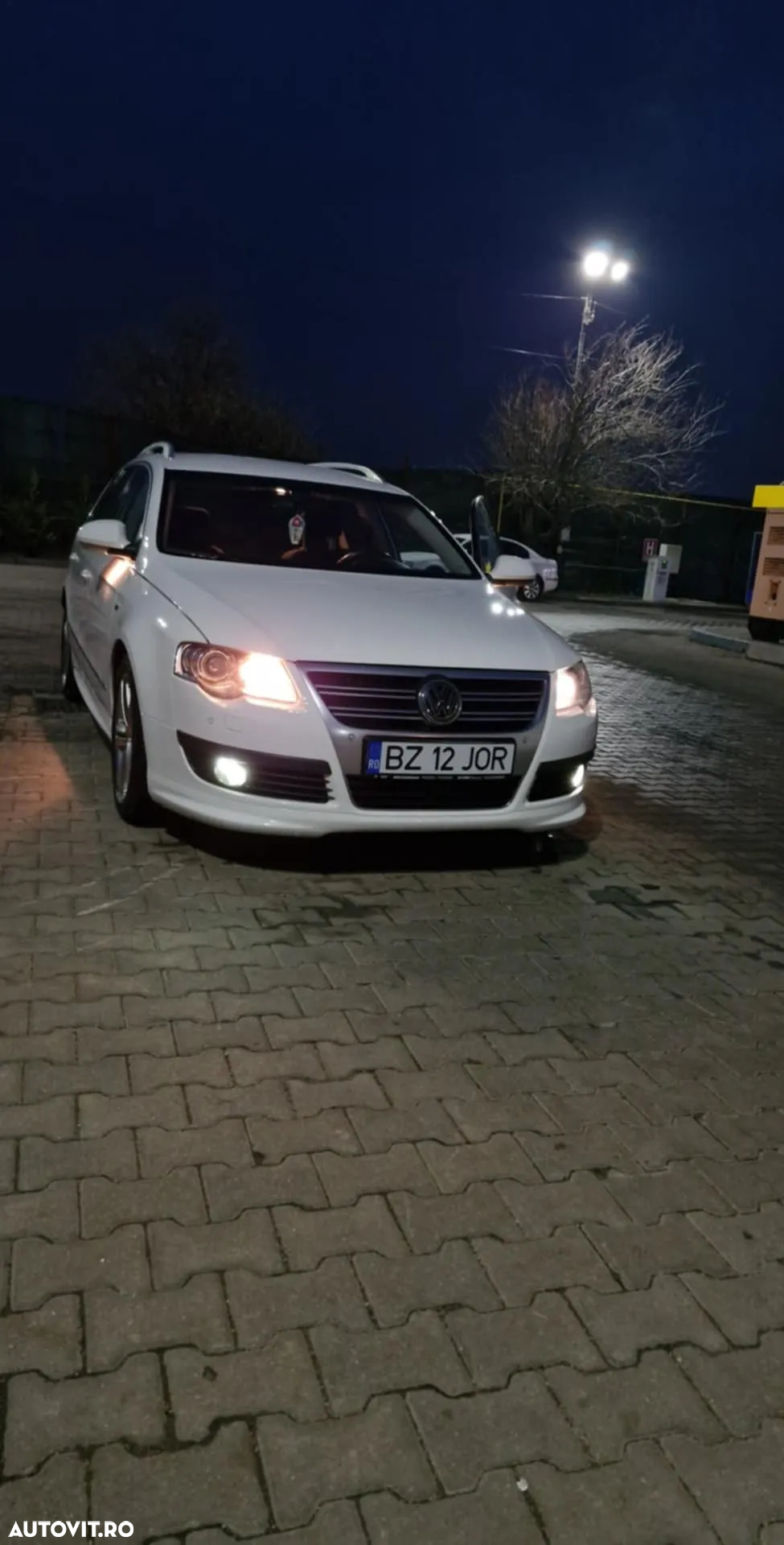Volkswagen Passat Variant 2.0 TDI DPF DSG R-Line Edition - 10