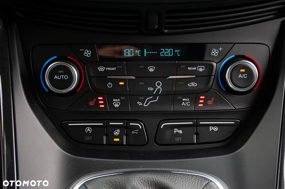 Ford Kuga 2.0 TDCi 4x4 SYNC - 29