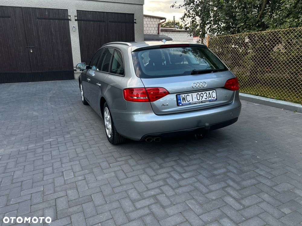 Audi A4 Avant 2.0 TDI - 4