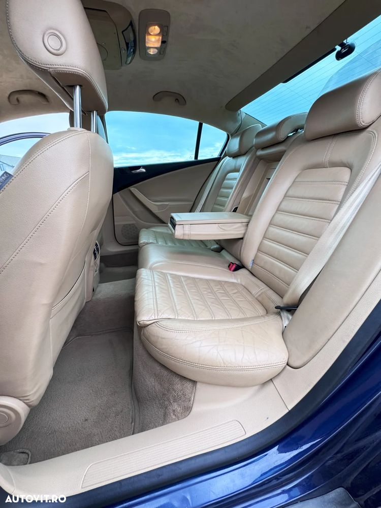 Volkswagen Passat - 9