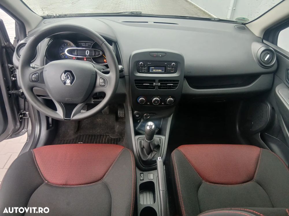 Renault Clio - 7