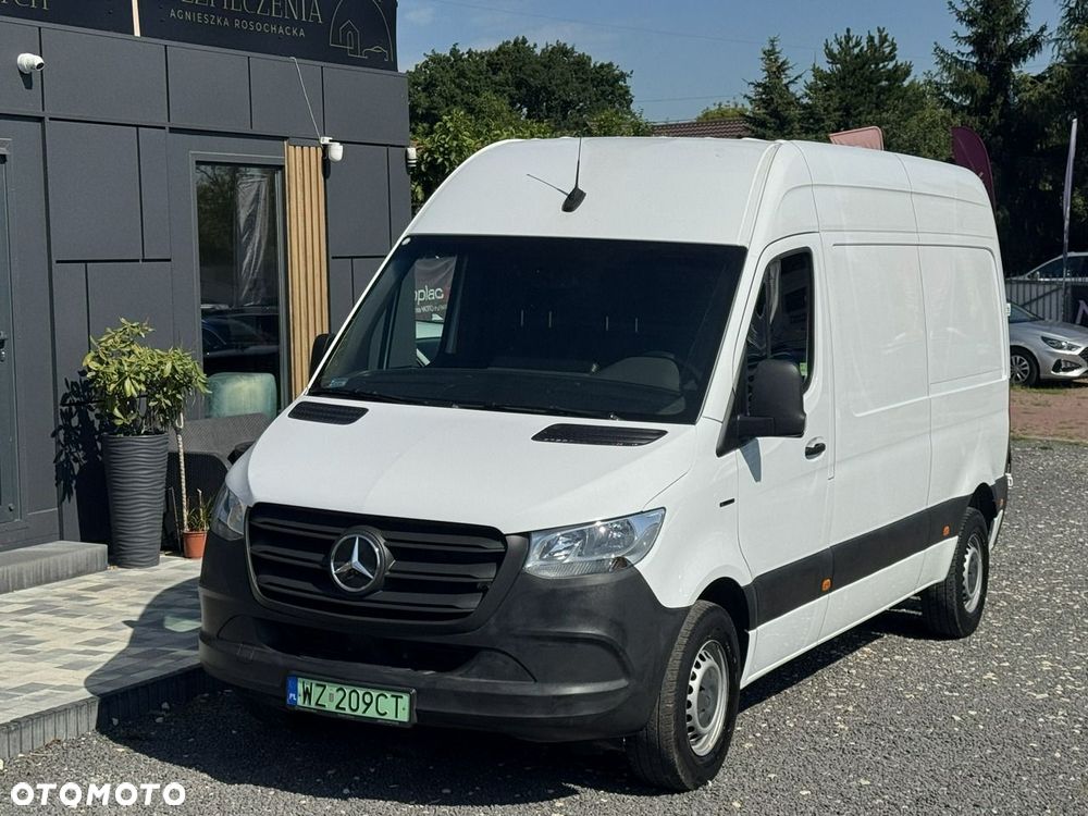 Mercedes-Benz Sprinter - 15