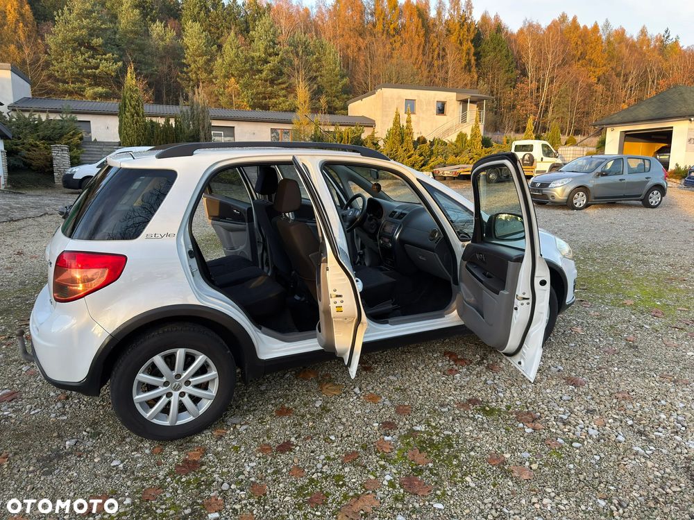 Suzuki SX4 1.6 VVT 4x4 Comfort - 2