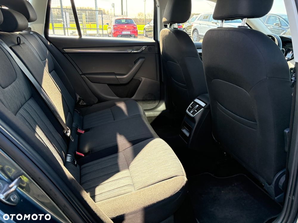 Skoda Octavia 1.5 TSI ACT Ambition DSG - 6