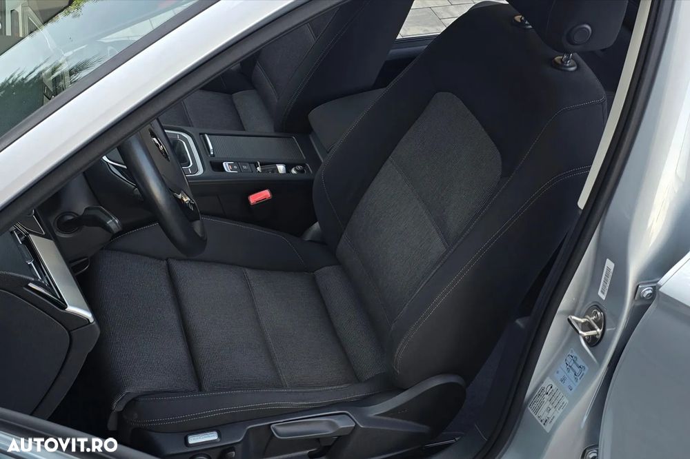 Volkswagen Passat 2.0 TDI Comfortline - 29