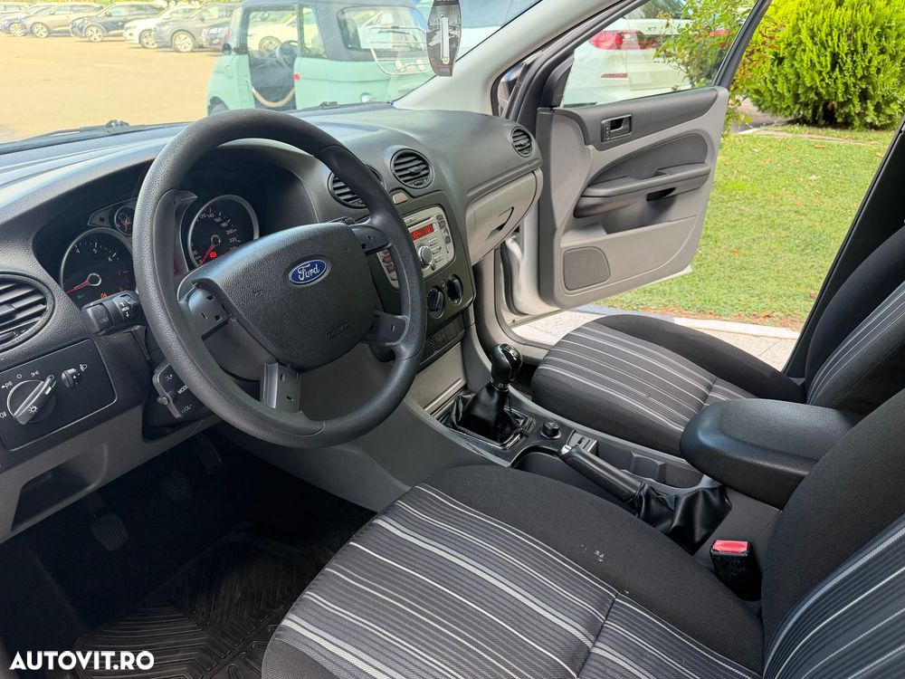 Ford Focus 1.6 Ti-VCT Anniversary - 15