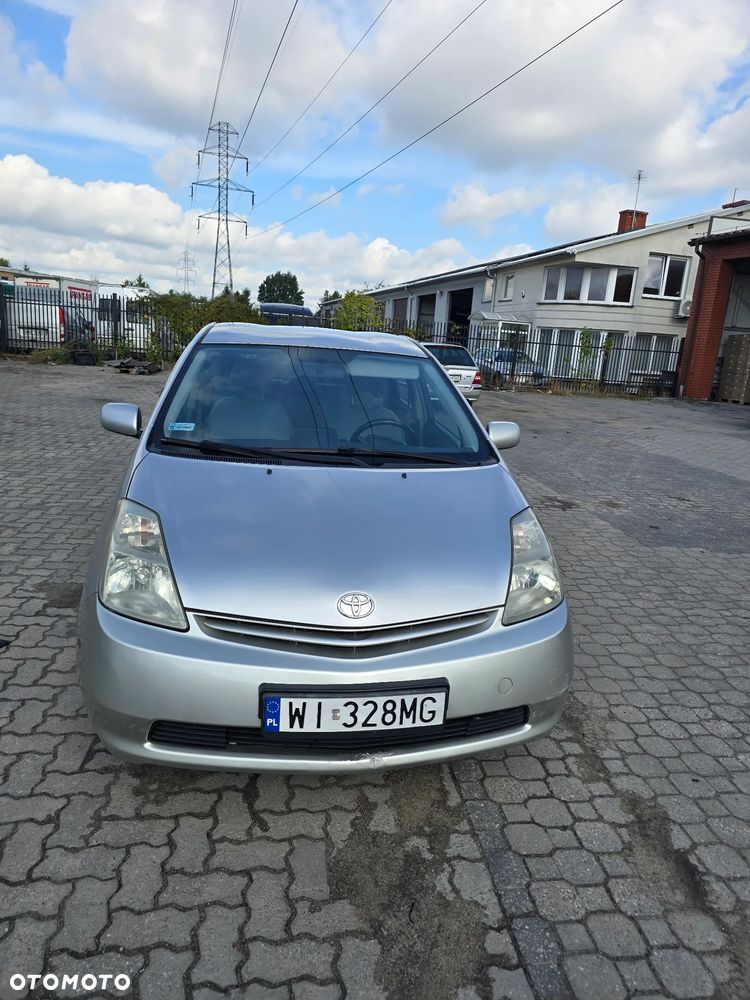Toyota Prius 1.5 VVT-i Sol - 1