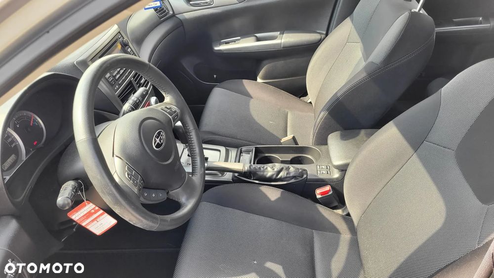 Subaru Impreza 2.0 RA - 11