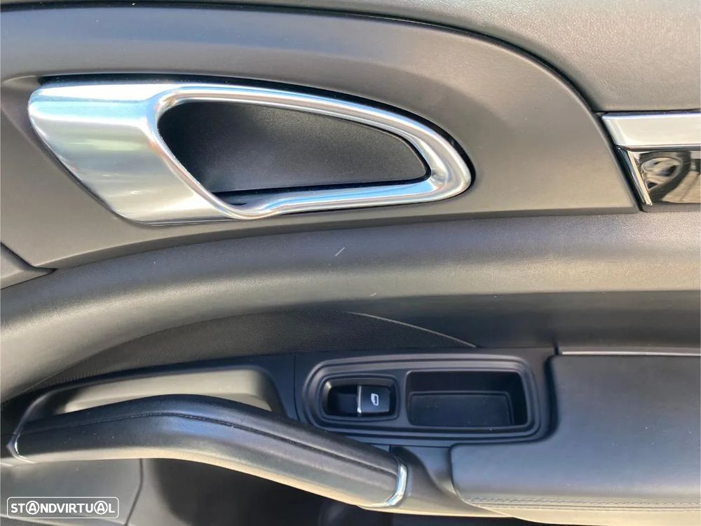 Porsche Cayenne S Hybrid - 25