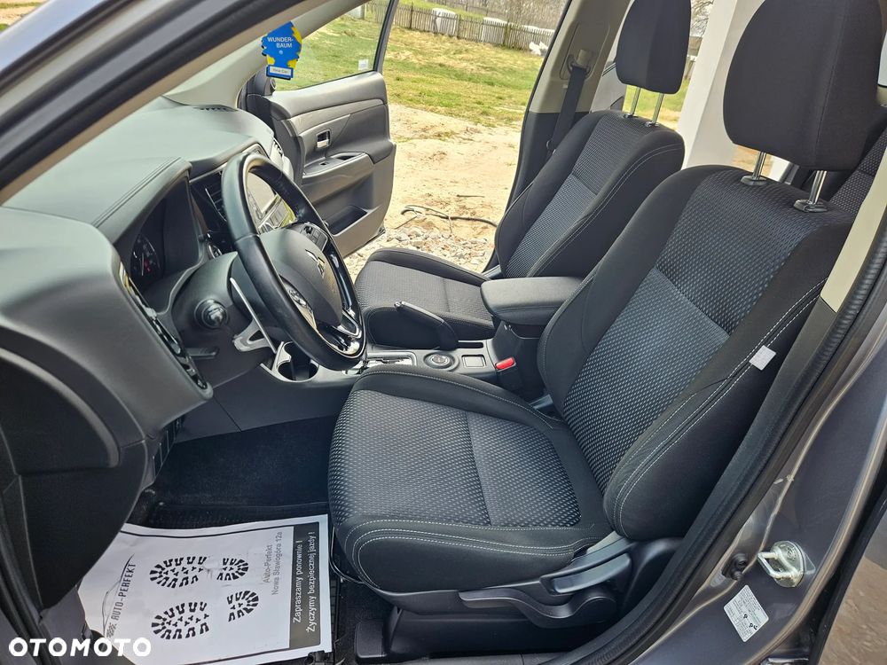 Mitsubishi Outlander 2.0 Intense + SDA 4WD CVT - 30