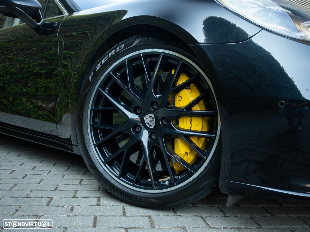 Porsche Panamera Turbo - 9