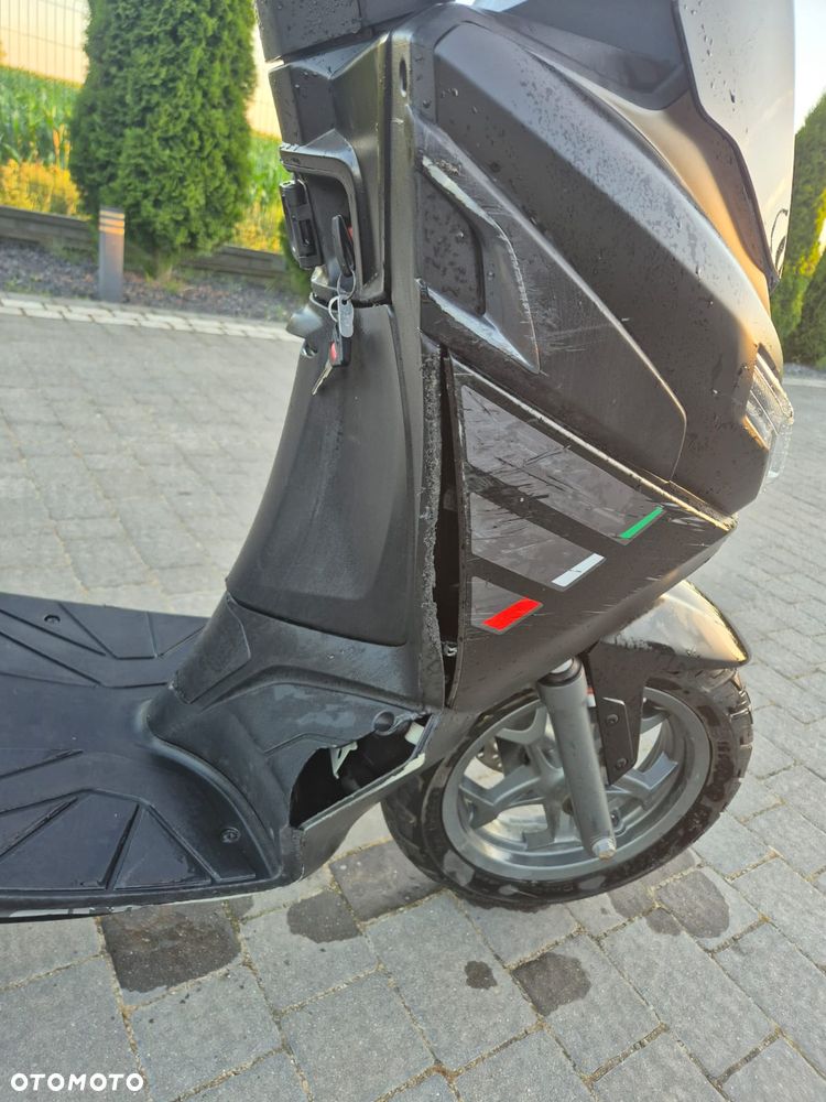 Aprilia SX - 8