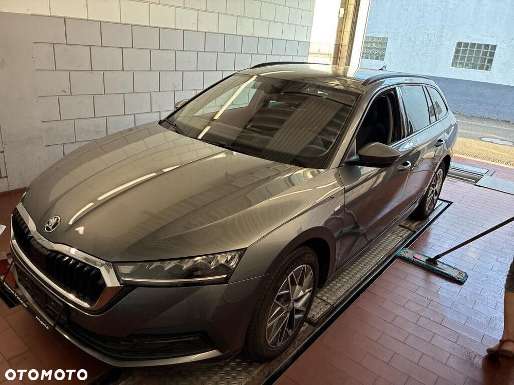 Skoda Octavia - 1