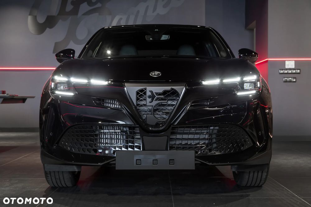 Alfa Romeo Junior 1.2 mHEV Ti eDCT - 2