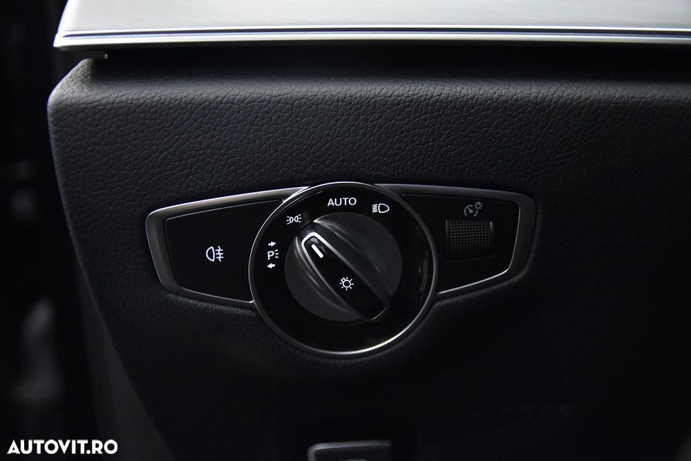 Mercedes-Benz E - 15