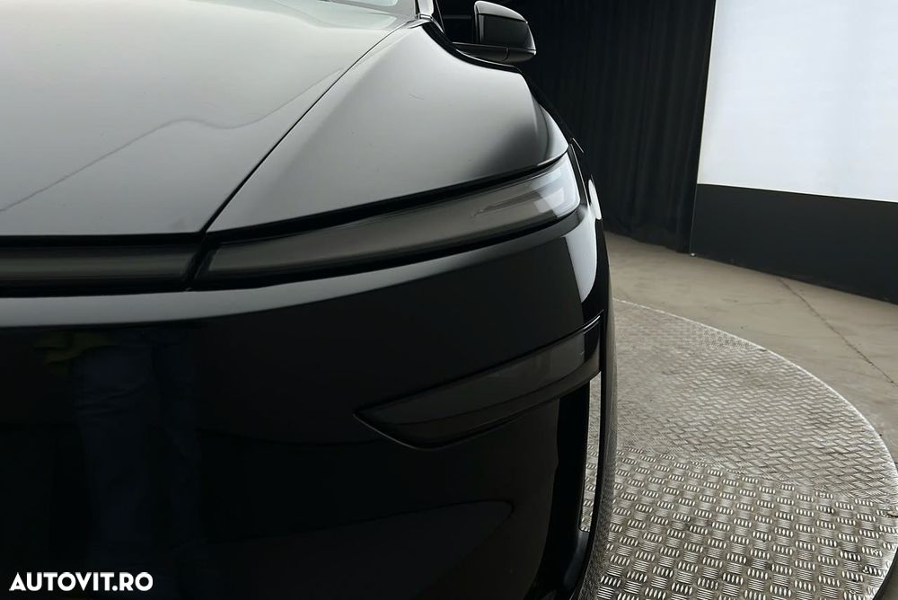 Tesla Model Y Long Range RWD - 8