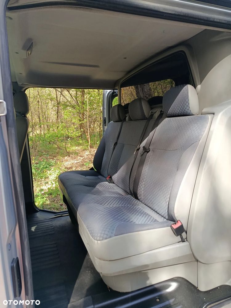 Renault Trafic - 11