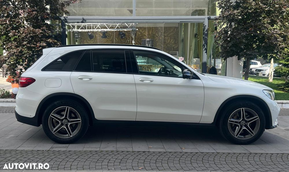 Mercedes-Benz GLC - 6