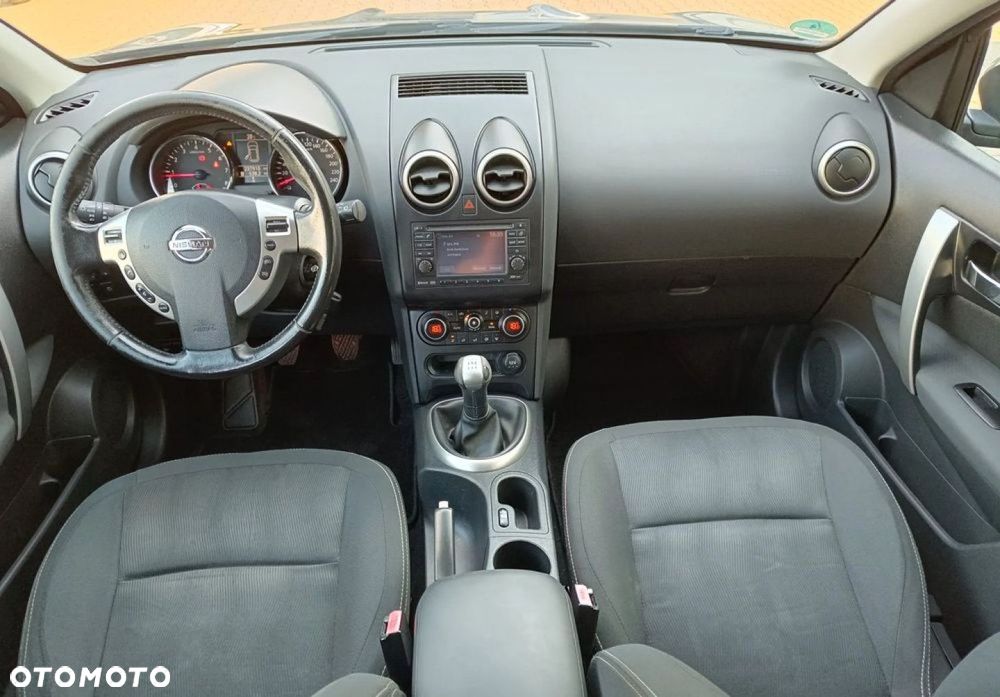 Nissan Qashqai - 12