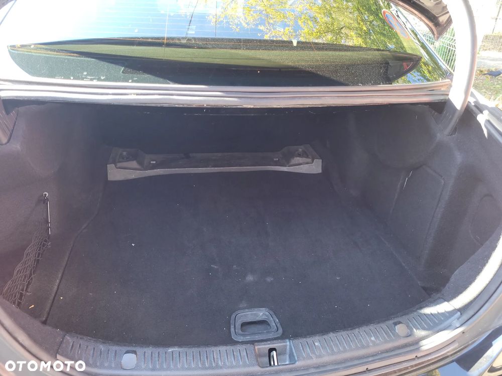 Mercedes-Benz Klasa E 200 d T 9G-TRONIC - 3