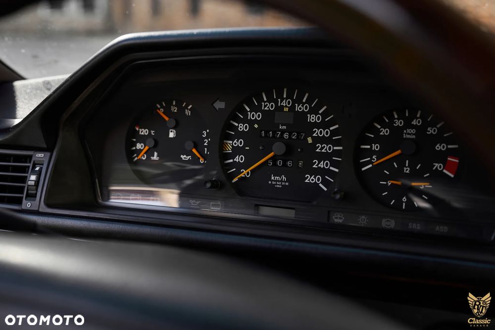 Mercedes-Benz Klasa E - 4