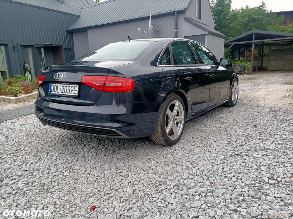 Audi A4 Limousine - 18
