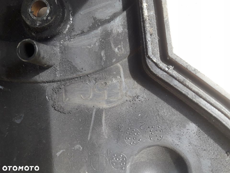 Mazda 6 MPV 2.0 citd obudowa osłona rozrządu RF5C - 5