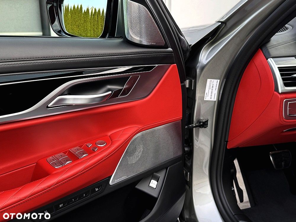 BMW Seria 7 750Ld xDrive sport - 28