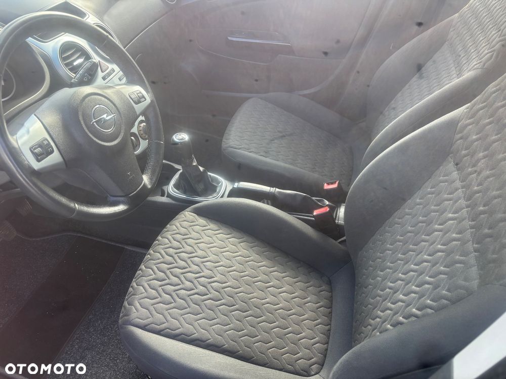 Opel Corsa 1.2 16V Cosmo - 23