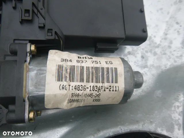 PODNOŚNIK SZYBY LEWY PRZÓD LEWY PRZEDNI VOLKSWAGEN PASSAT B5 - 8