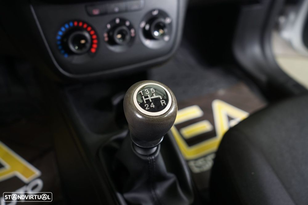 Fiat Punto 1.2 Lounge Start&Stop - 26