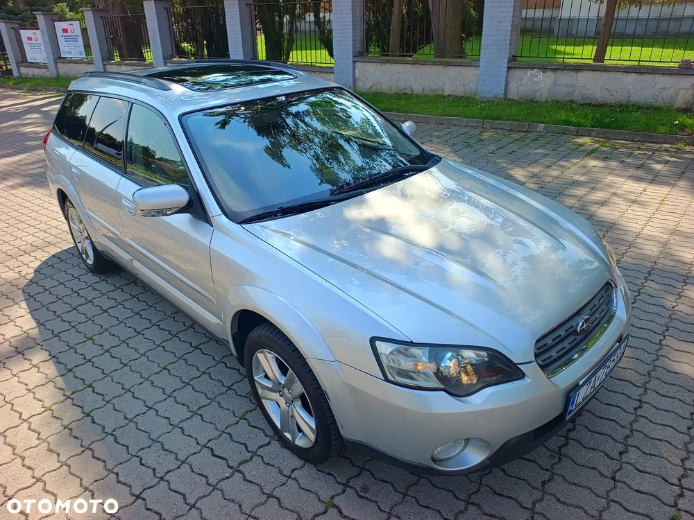Subaru Outback 3.0 H6 - 1