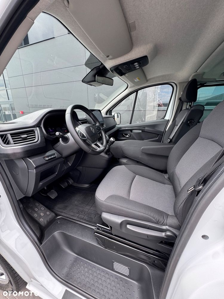 Renault Trafic - 10