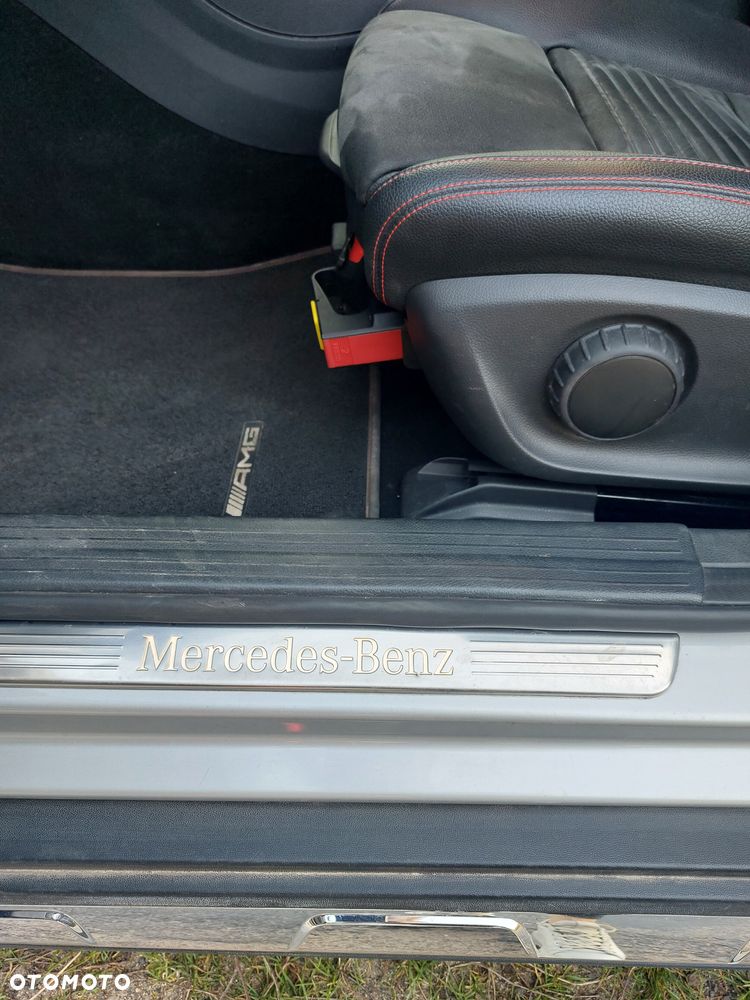 Mercedes-Benz GLA 180 d 7G-DCT AMG Line - 12