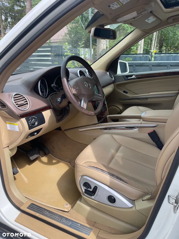 Mercedes-Benz GL - 5