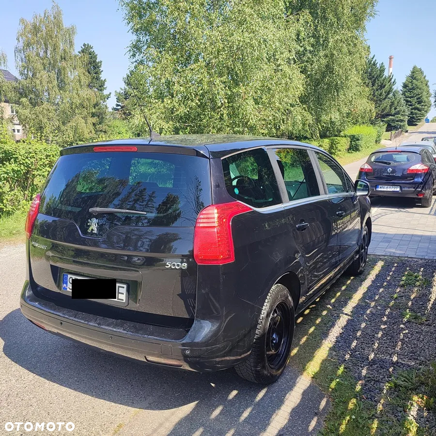 Peugeot 5008 - 3