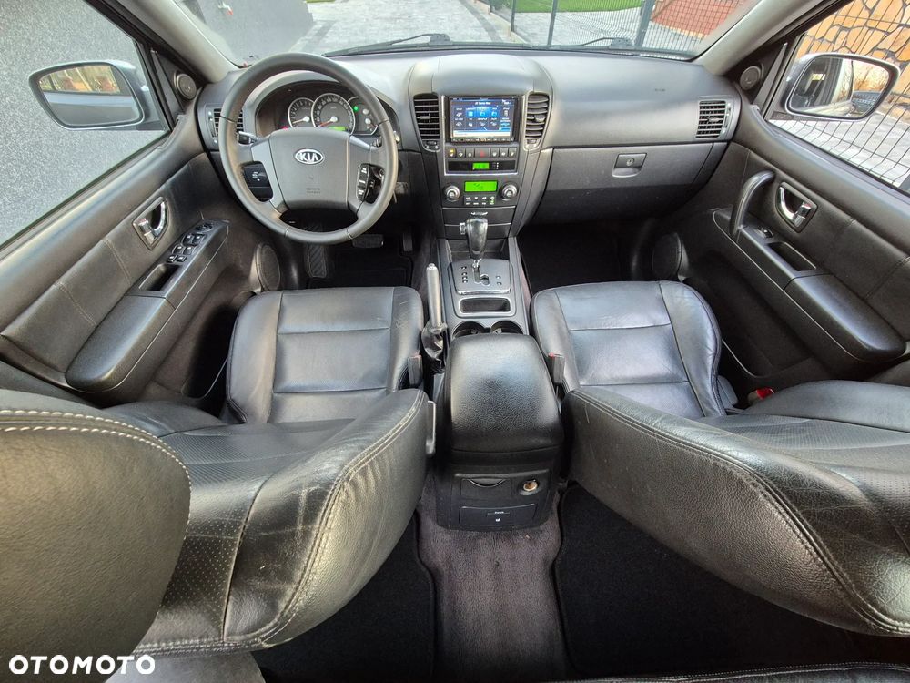 Kia Sorento - 33