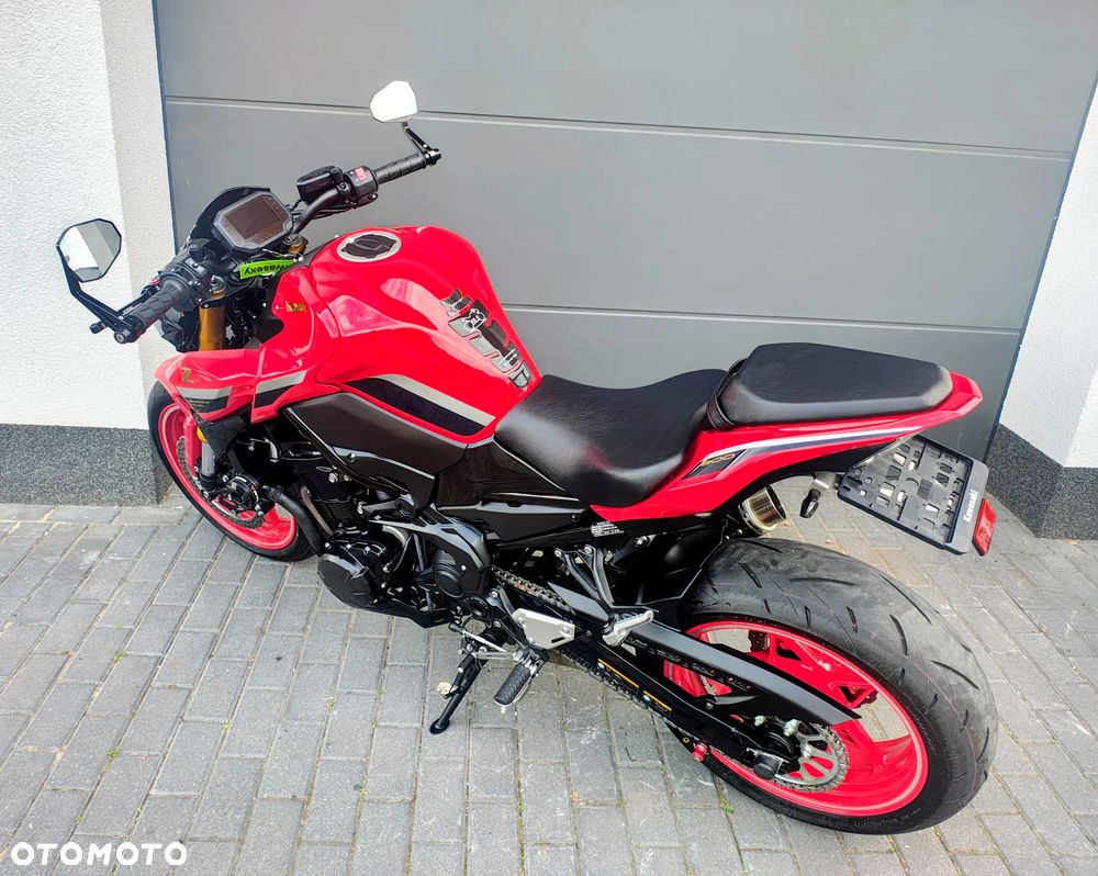 Kawasaki Z 900 - 19