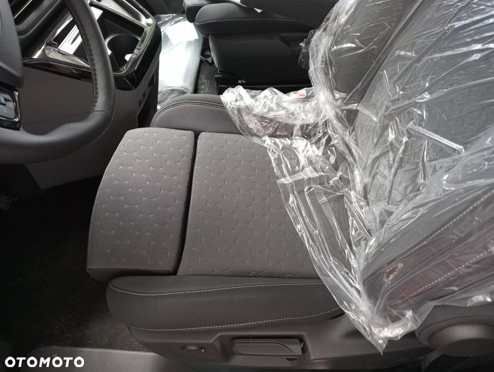 Ford Tourneo Custom - 5