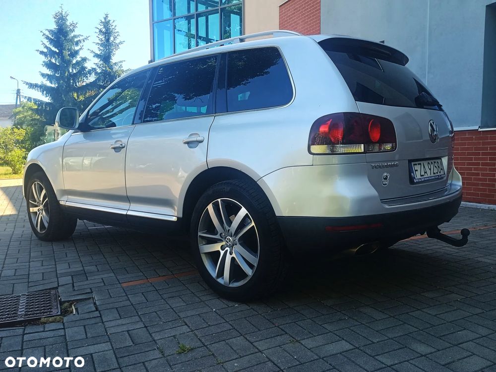 Volkswagen Touareg 3.0 V6 TDI DPF Automatik Exclusive Edition - 4