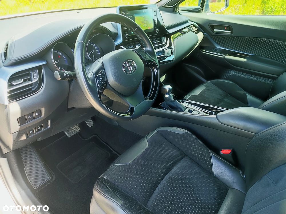 Toyota C-HR 2.0 Hybrid Executive - 21