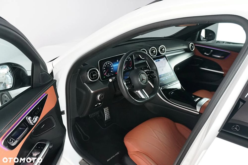 Mercedes-Benz Klasa C 300 4Matic T 9G-TRONIC AMG Line - 6