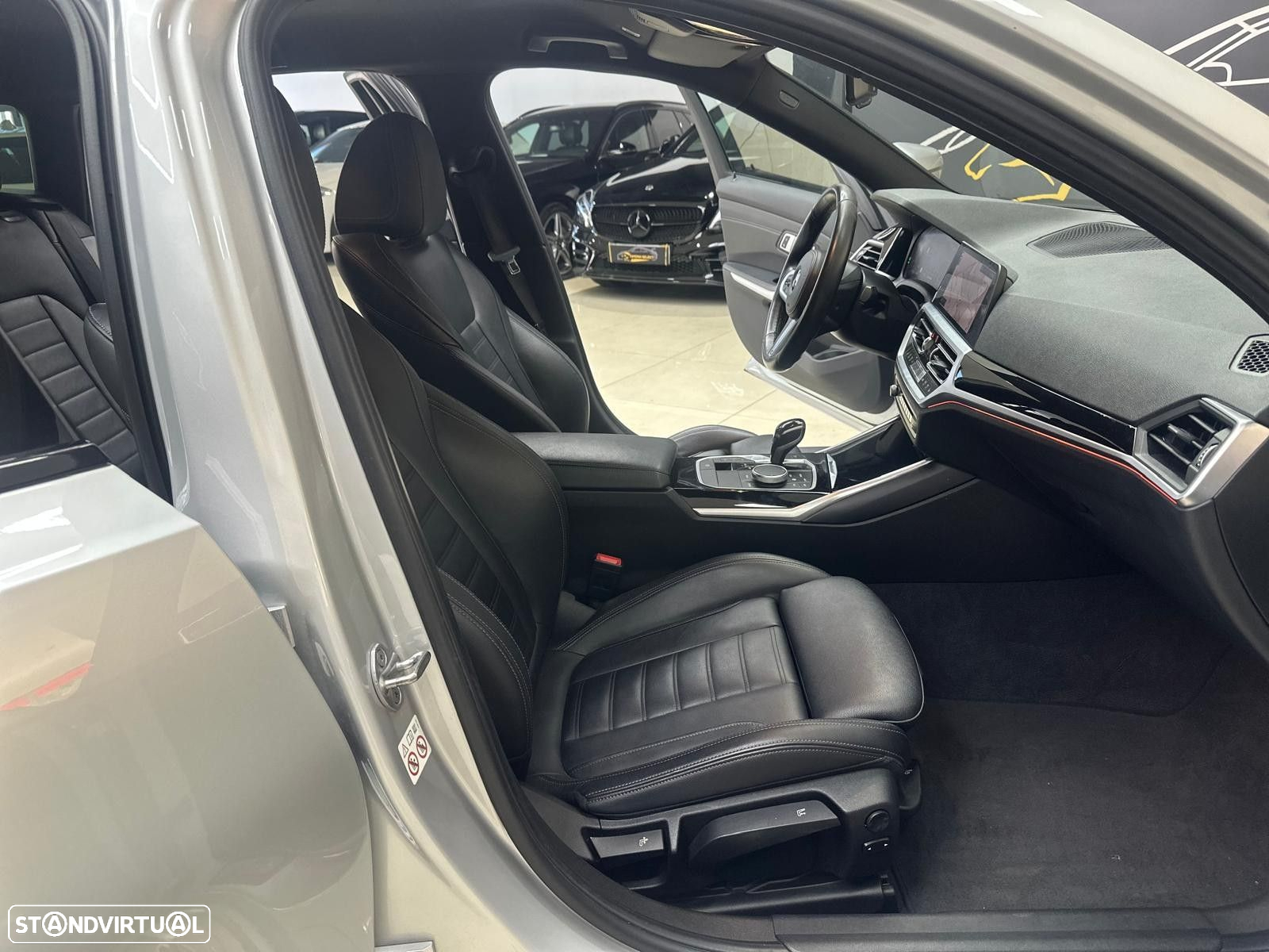 BMW 320 d Pack M Auto - 29