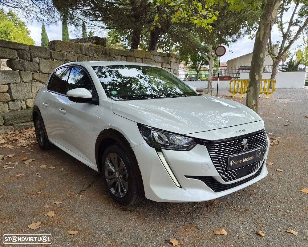 Peugeot e-208 Allure+ - 9