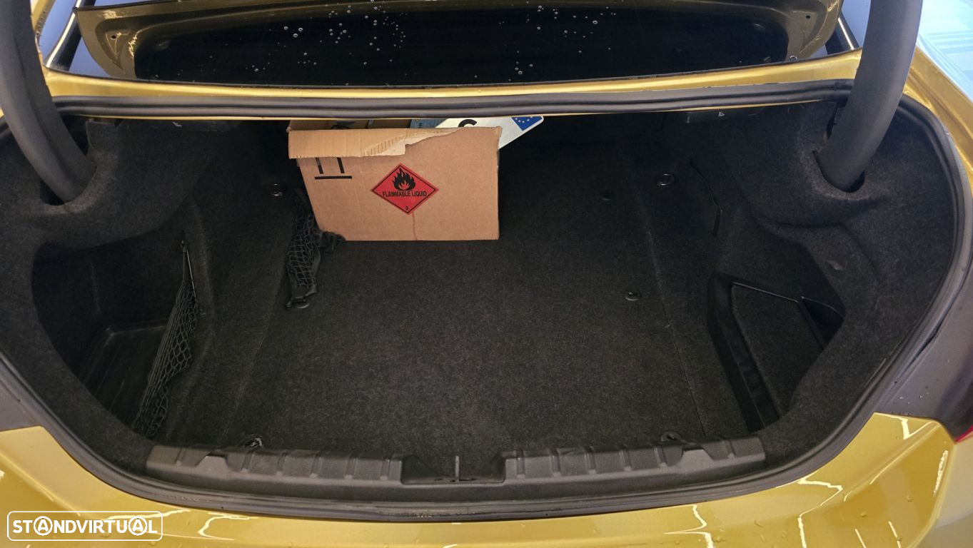 BMW M4 Auto - 34