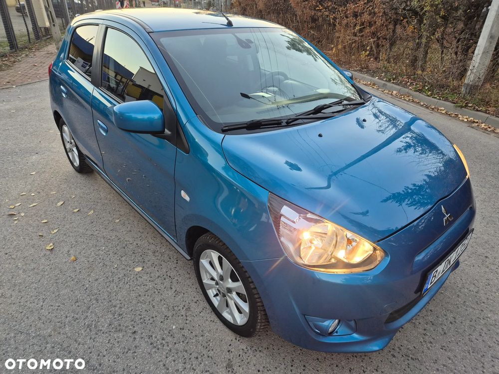 Mitsubishi Space Star 1.2 AS&G Invite CVT - 12