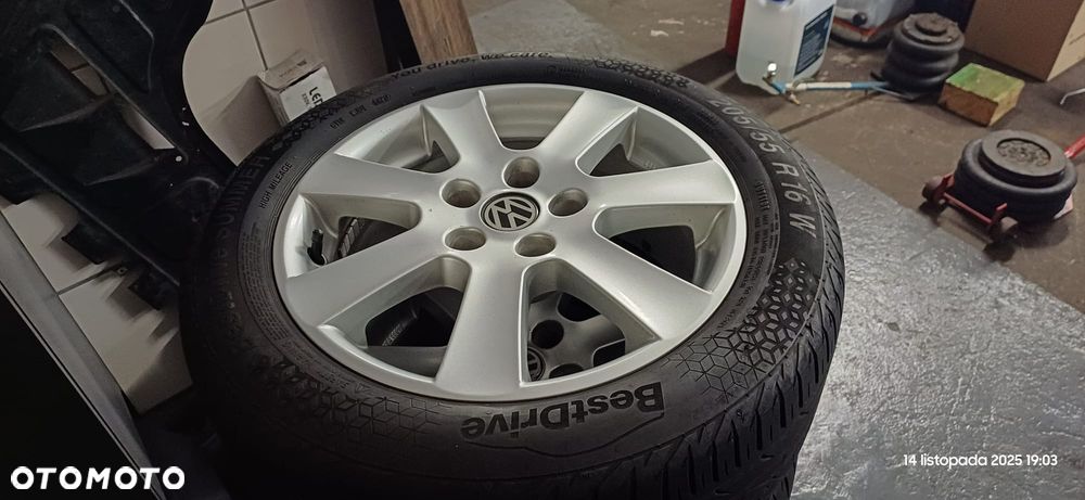 Volkswagen Passat 1.6 - 26